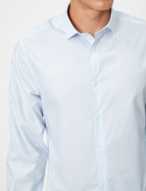 Рубашка Материал: %100  Хлопок Параметры модели: рост: 188 cm, грудь: 98, талия: 75, бедра: 95 Надет размер: M