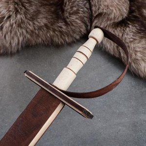 Сувенирное деревянное оружие "Сабля козака", 57 см, темная, массив бука