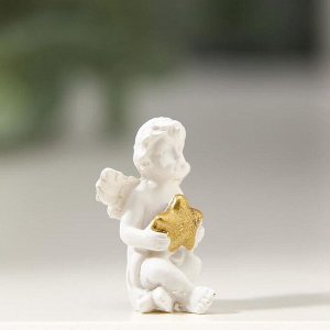 Сувенир полистоун "Белоснежный ангел с золотой звёздочкой" МИКС 2.4х1.2х0.9 см