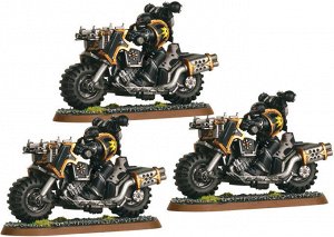 Миниатюры Warhammer 40000: Мотоциклисты Космодесанта Хаоса (Chaos Bikers)