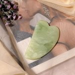 Массажёр гуаша «Сердце», 8 * 5,5 см, нефрит