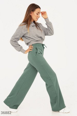 Зеленые брюки из мягкого хлопка