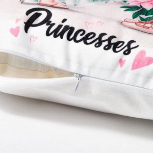 Чехол на подушку  "Princesses" вид 2, 40*40 см,100% п/э