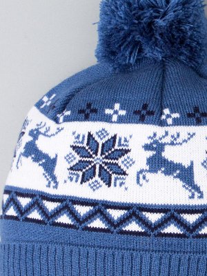 Шапка вязаная с бубоном, орнамент снежинка и олень, темно-голубой