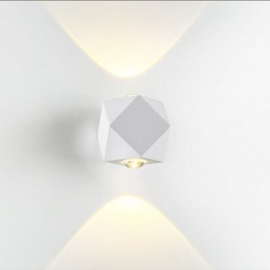 4219/4WL HIGHTECH ODL21 189 бел/металл Настенный светильник IP54 LED 4W 366Лм 3200K DIAMANTA