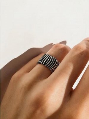 Серебряное широкое кольцо "Зебра" с чернением