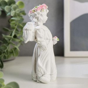Сувенир полистоун "Белоснежный ангел в кружевном наряде. с розой" 12х10.5х4.3 см