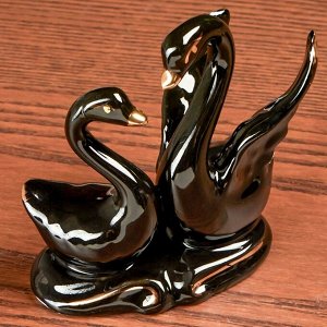 Сувенир керамика "Лебедь с лебёдушкой" чёрный с золотом 8,5х4х6,5 см