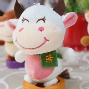 Брелок "Веселая коровка" - плюшевая мягкая игрушка, размер 10 см, цвета в ассортименте