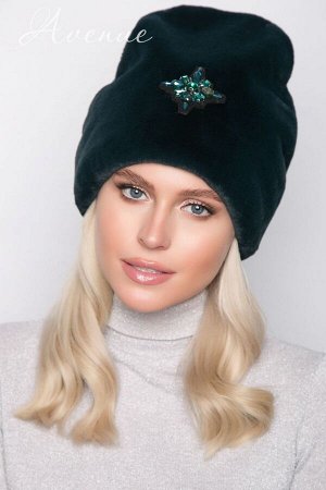 Шапка Колпак Sochi – Удлинённая молодёжная шапка формы «колпак». Лобная часть украшена декоративным элементом ручной работы.
