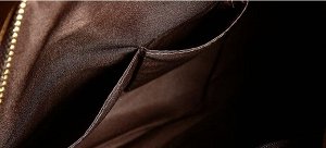 Urus Многофункциональная элегантная мужская сумка из натуральной кожи с отделением закрытым на молнию. Внутри вместительное отделение для наличных денег и мобильного телефона. По бокам два кармана на 