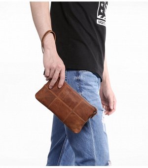 Faust Компактное складное мужское портмоне-клатч из натуральной кожи на молнии с декоративной прострочкой и ремешком для руки. Вместительное отделение для наличных денег и мобильного телефона. Цвет: к