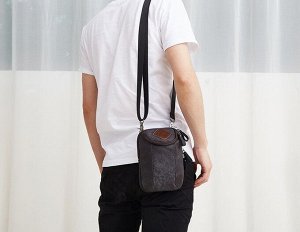 Mark2 Многофункциональная мужская сумка для спорта и отдыха, с возможностью носить на поясе. Натуральная кожа. Вместительное отделение на молнии с внутренними карманами. Есть карабин для поясной штрип