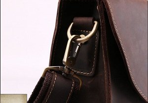 Camille3 Многофункциональная  мужской портфель с очень вместительным отделением под клапаном с замком из натуральной кожи. Внутри помещаются  ноутбук, документы формата А4, небольшие гаджеты, записная