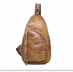 Beko Многофункциональная мужская сумка из натуральной кожи для спорта и отдыха, отделением закрытым на молнию и клапан на карабине, накладным карманом на молнии. Внутри вместительное отделение для нал
