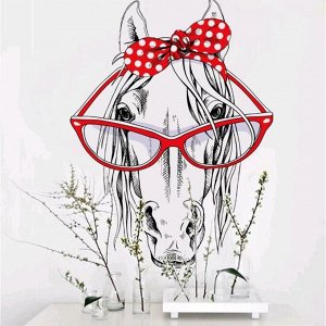 Наклейка пластик интерьерная "Лошадь в очках" 45х60 см