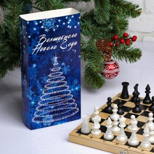 Шахматы подарочные "Новогодние" доска дерево 29х29 см, фигуры пластик