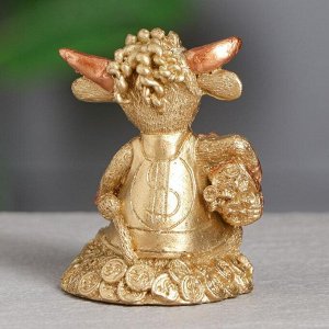 Статуэтка "Бык в майке", символ года 2021,золотистый, 9 см, полистоун