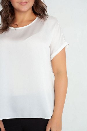 Блузка Ткань: искусственный шелк. Блузка свободного покроя, с цельнокроенным рукавом. Рукав короткий, с отворотом. Длина ок.66 см.

Состав:вискоза 35%, п/э 65%