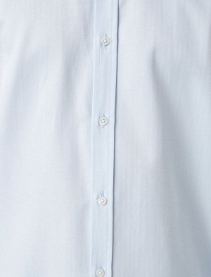 Рубашка Материал: %55  Хлопок, %45 Полиэстер Параметры модели: рост: 188 cm, грудь: 93, талия: 81, бедра: 93 Надет размер: L