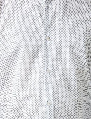 Рубашка Материал: %100  Хлопок Параметры модели: рост: 188 cm, грудь: 93, талия: 81, бедра: 93 Надет размер: L