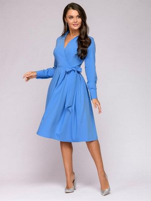 Платье голубое длины миди с отложным воротником