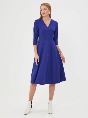 Платье длины миди синее с V-образным вырезом