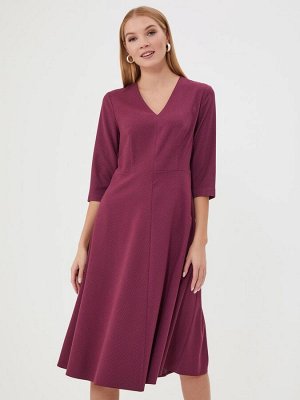 Платье длины миди ягодного цвета с V-образным вырезом