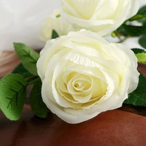 Цветы искусственные "Роза" три бутона, белая