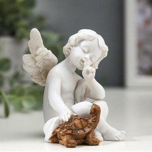 Сувенир полистоун "Белоснежный ангел с цветной черепашкой" 6,8х6,5х6 см