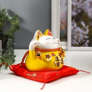 Сувенир керамика копилка "Жёлтый кот Манэки-нэко с колокольчиками" 11,5х11,5х9,5 см