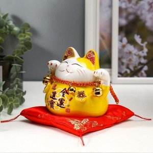 Сувенир керамика копилка "Жёлтый кот Манэки-нэко с колокольчиками" 11,5х11,5х9,5 см