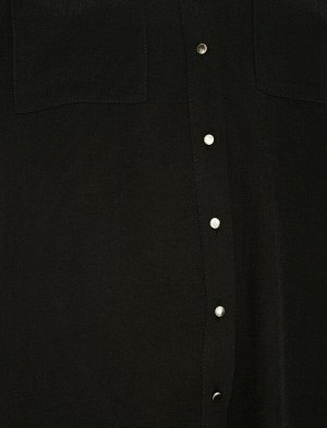 рубашка Материал: %100 вискозыПараметры модели: рост: 180 cm, грудь: 82, талия: 63, бедра: 92 Надет размер: S