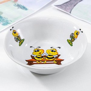Набор посуды Добрушский фарфоровый завод «Пчёлы», 3 предмета: кружка 250 мл, салатник 350 мл, тарелка мелкая 16,5 см, рисунок МИКС