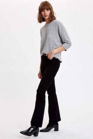 брюки Размеры модели:  рост: 1,78 грудь: 83 талия: 60 бедра: 89 Надет размер: 36 Elastan 1%, Хлопок 99%
