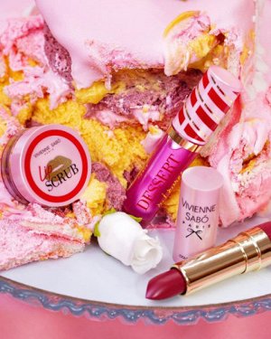Vivienne Sabo VS Масло для губ «Dessert a levres» тон 01, нежно-розовый  NEW