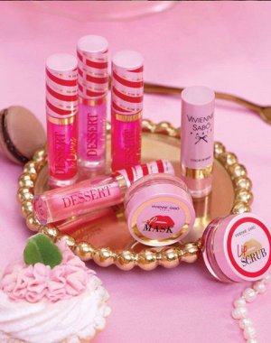 VS Масло для губ «Dessert a levres» тон 01, нежно-розовый