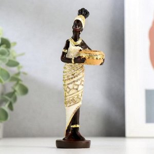 Сувенир полистоун подсвечник "Африканка в бежевом платье с золотом" МИКС 14,5х4,7х3,3 см