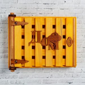 Ключница деревянная "Золотой ключик", 28 х 20 х 6 см, 5 крючков 5432854