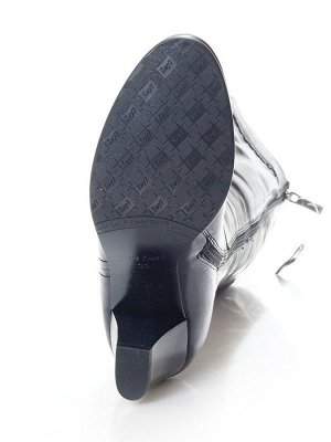 Сапоги Страна производитель: Китай
Размер женской обуви x: 35
Полнота обуви: Тип «F» или «Fx»
Сезон: Зима
Вид обуви: Сапоги
Материал верха: Лаковая кожа натуральная
Материал подкладки: Натуральный мех