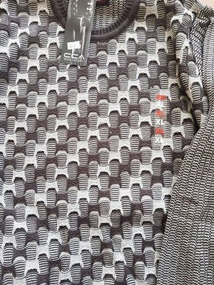 Свитер SLIM FIT с орнаментом