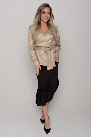 Блуза Длина блузы измеряется по спинке от основания шеи до низа изделия.

Для размера 42 длина блузы составляет 63 см; 
для размера 44 - 64 см; 
для размера 46 - 65 см;
для размера 48 - 66см;
для разм