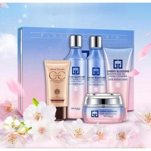 Набор Bioaqua Cherry Blossoms Moist Facial Gift Box оптом