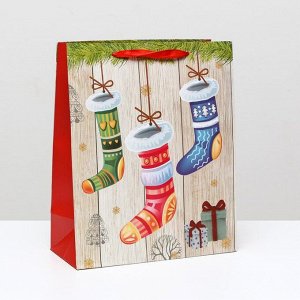 Пакет ламинированный "Новогодние носочки", 26 x 32 x 12 см