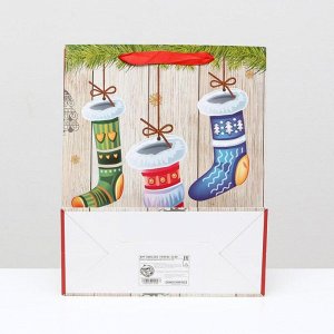 Пакет ламинированный "Новогодние носочки", 26 x 32 x 12 см