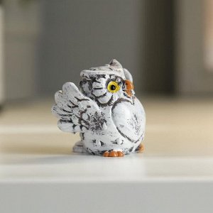 Фигурка полистоун «Филин с сердечком-пузиком», 4x4.1x3 см, МИКС