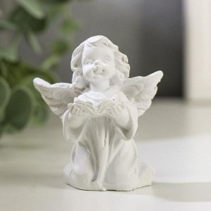 Сувенир полистоун "Белоснежный ангел на коленях" МИКС 5,5х4х2,5 см