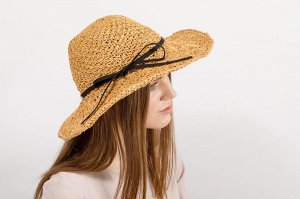 Коричневая летняя шляпка с ажурным плетением и шнурком