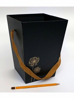 Коробка для цветов 22,5 х16 х16 см с ручкой