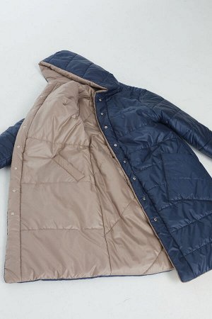 Пальто Пальто Pretty 1208 темно-синий и бежевый 
Состав ткани: ПЭ-100%; 
Рост: 164 см.

Двухстороннее дутое пальто на синтепоне, выполненное из плащевой ткани с горизонтальной стежкой. Одна сторона и